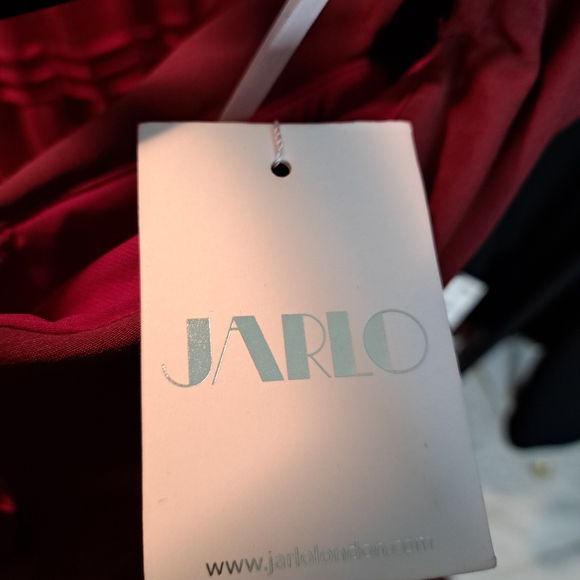 NWT Jarlo Elegant Off-Shoulder Burgundy Dress - Picture 2 of 6